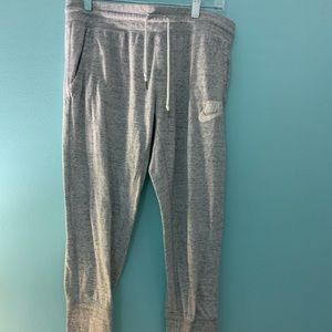 Nike Capri Joggers